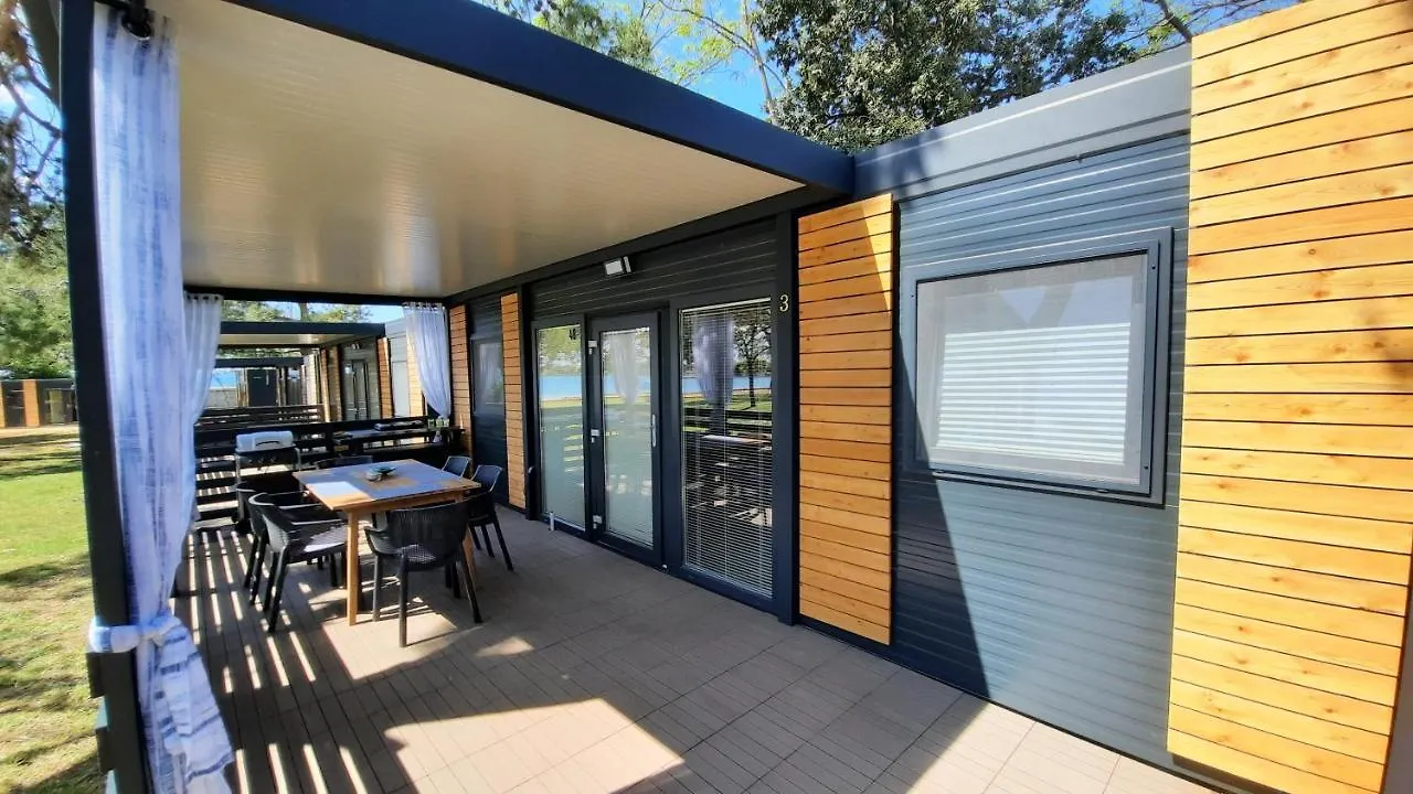 Ferienhaus Sand & Relax Privlaka - Mobile Home Gloria