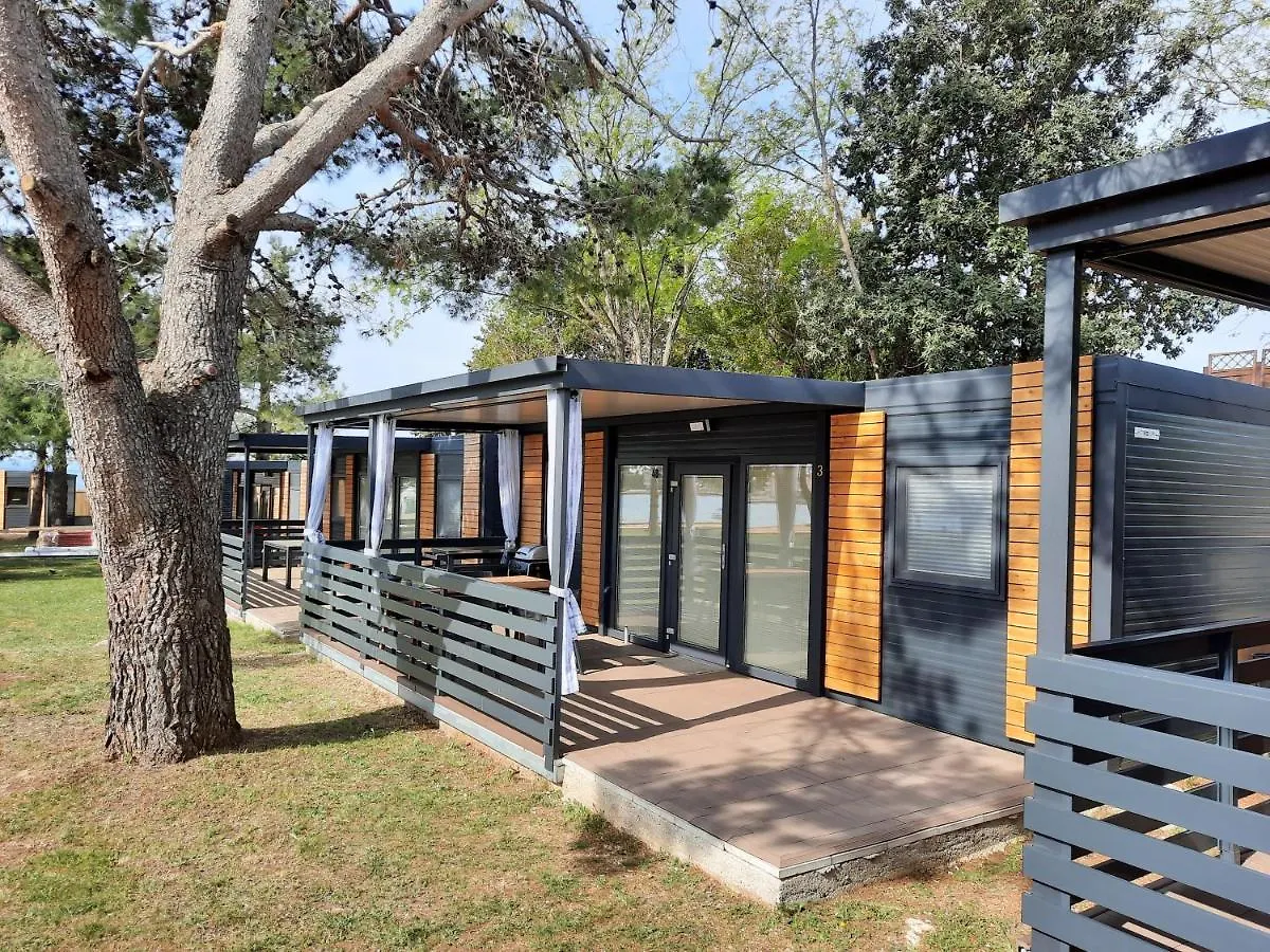 Sand & Relax Privlaka - Mobile Home Gloria Kroatien